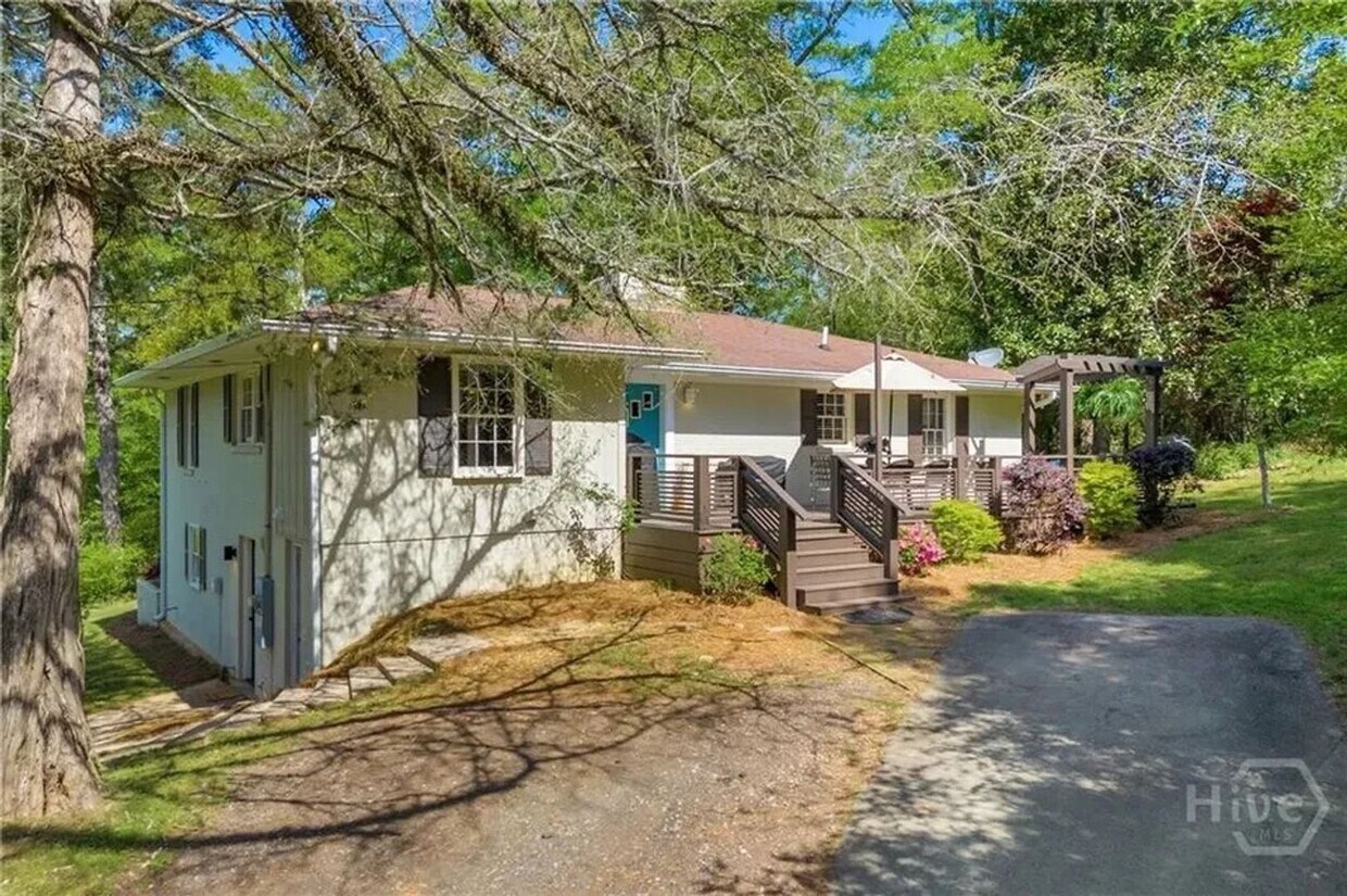 Foto principal - Spacious 2-Bedroom, 2-Bath Home in Bishop, GA