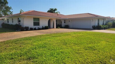 Building Photo - 2942 Tuckerstown Dr