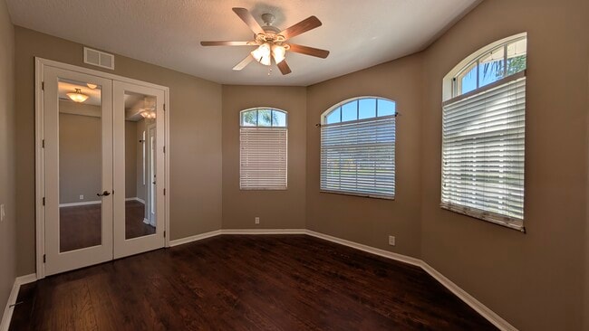 Dan/Office - 12424 25th Ct E