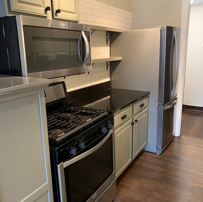 Foto del edificio - 2030 N Delaware St