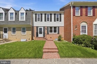 Building Photo - 6002 Mardale Ln