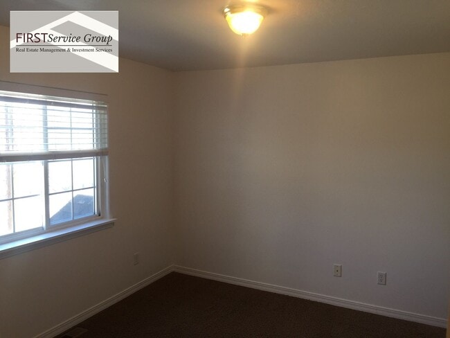 Building Photo - 3601-3603 W Dill Dr