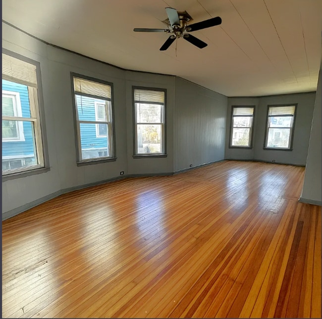 Building Photo - 89 S Cherry St