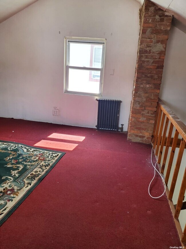 Building Photo - 85-64 113th St