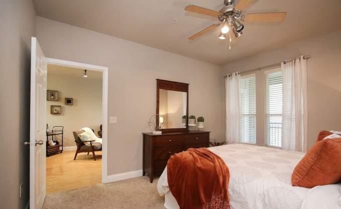 Foto principal - 1 bedroom in Kingwood TX 77345