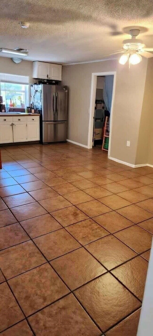 Foto del edificio - 221 Balboa St