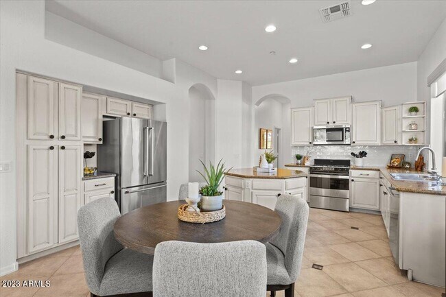 Foto del edificio - 14257 N 106th Pl