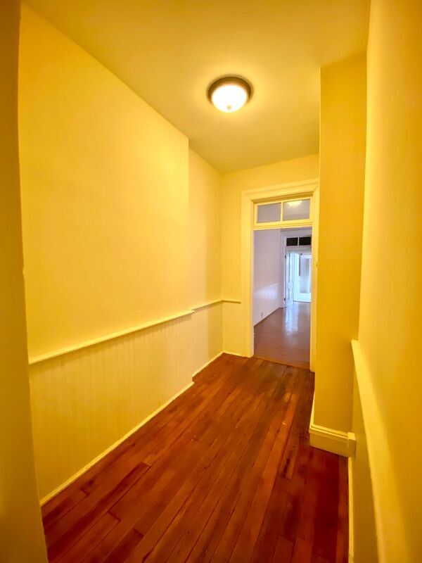 Building Photo - 108 E Leigh St