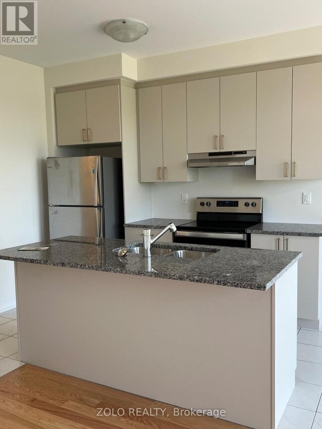 Building Photo - 47 Bayardo Dr