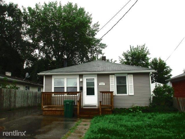 Primary Photo - 2 br, 1 bath House - 2735 Weiss St