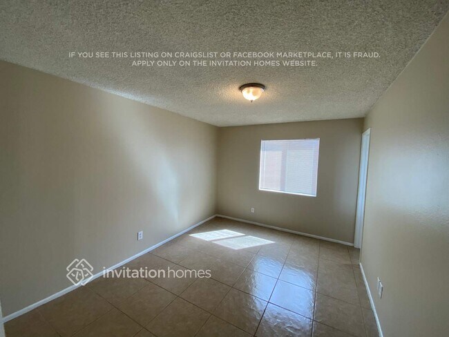 Foto del edificio - 8223 W Hazelwood St