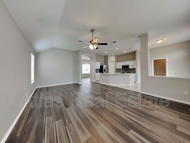 Building Photo - 2101 Sterling Ln