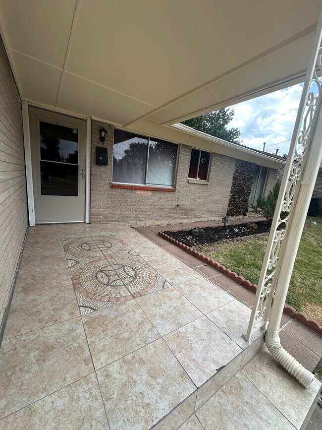 Photo - 900 Flamingo Ave House