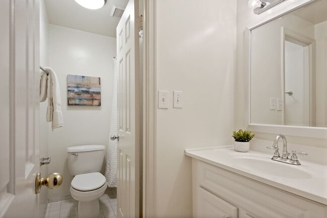 Building Photo - 2310 Ashmead Pl NW