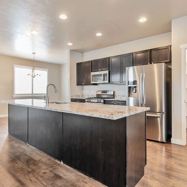 Building Photo - 3688 Golden Sky Ln