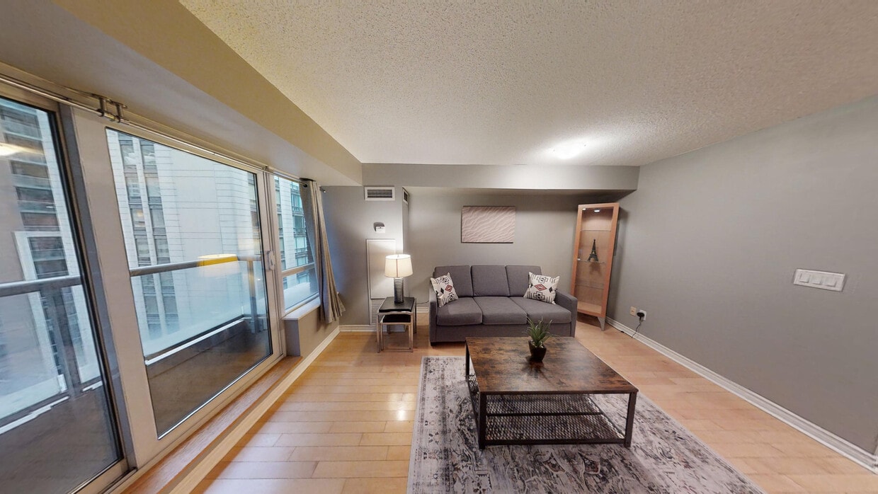 Photo principale - 319-270-250 Wellington St W