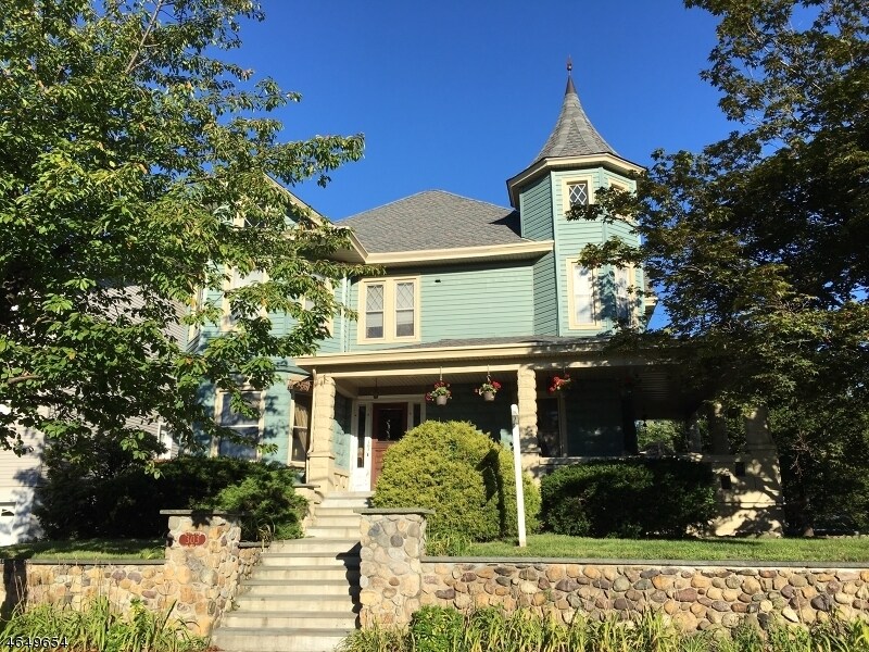 303 Washington St, Boonton, NJ 07005 Room for Rent in Boonton, NJ