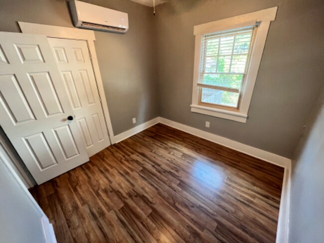 Foto del edificio - 800 Lilac St