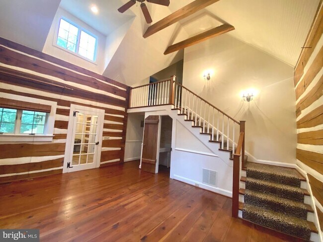 Foto del edificio - 5080 Harvest Ln