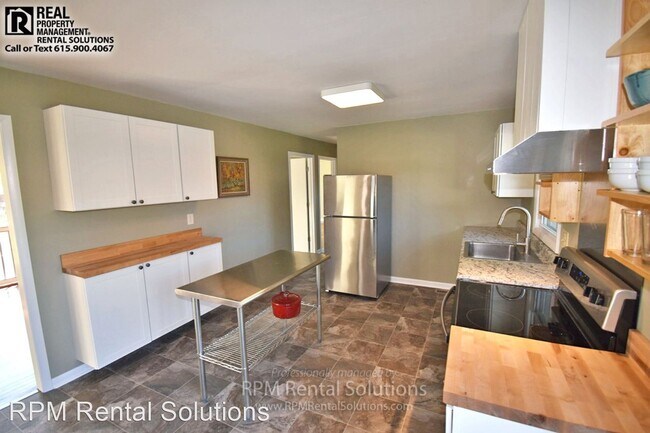 Building Photo - 3 br, 1 bath House - 200 Laurel Street