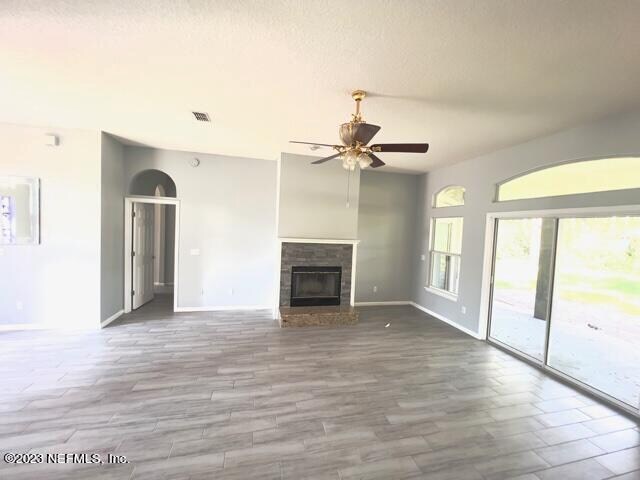 Foto del edificio - 581 Falcon Fork Way