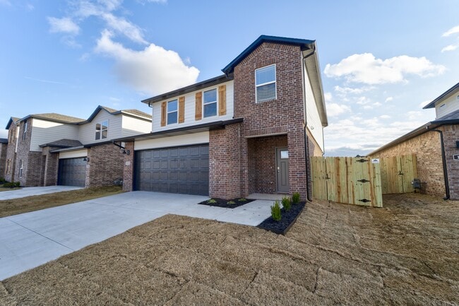 Photo - 139 S Maroon Ave House