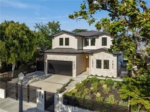 Building Photo - 4140 Kraft Ave