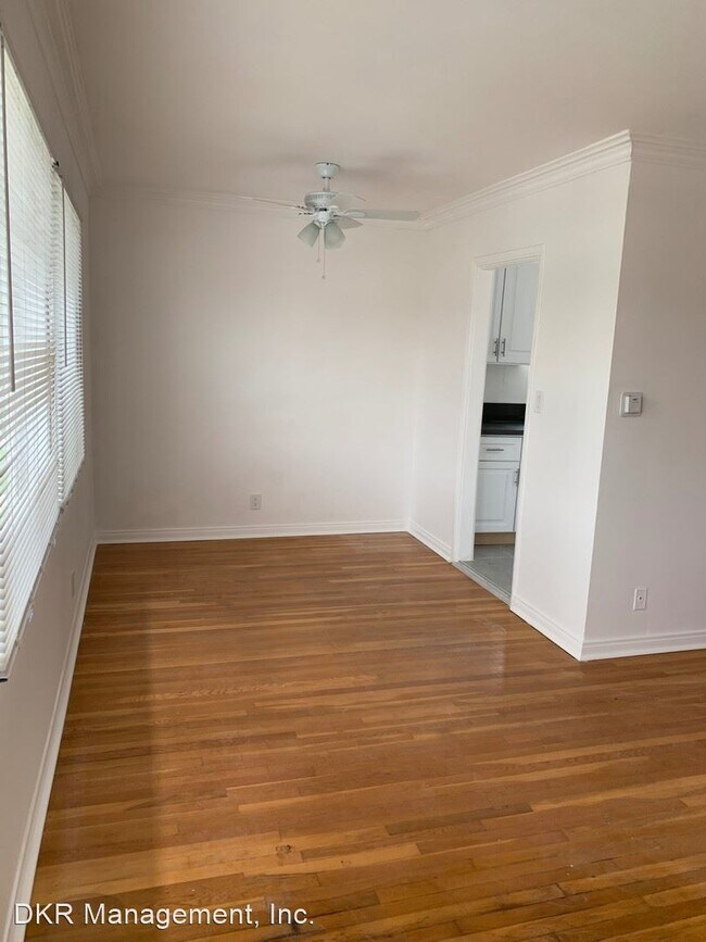 Foto del edificio - 1139-1141 S Holt Ave