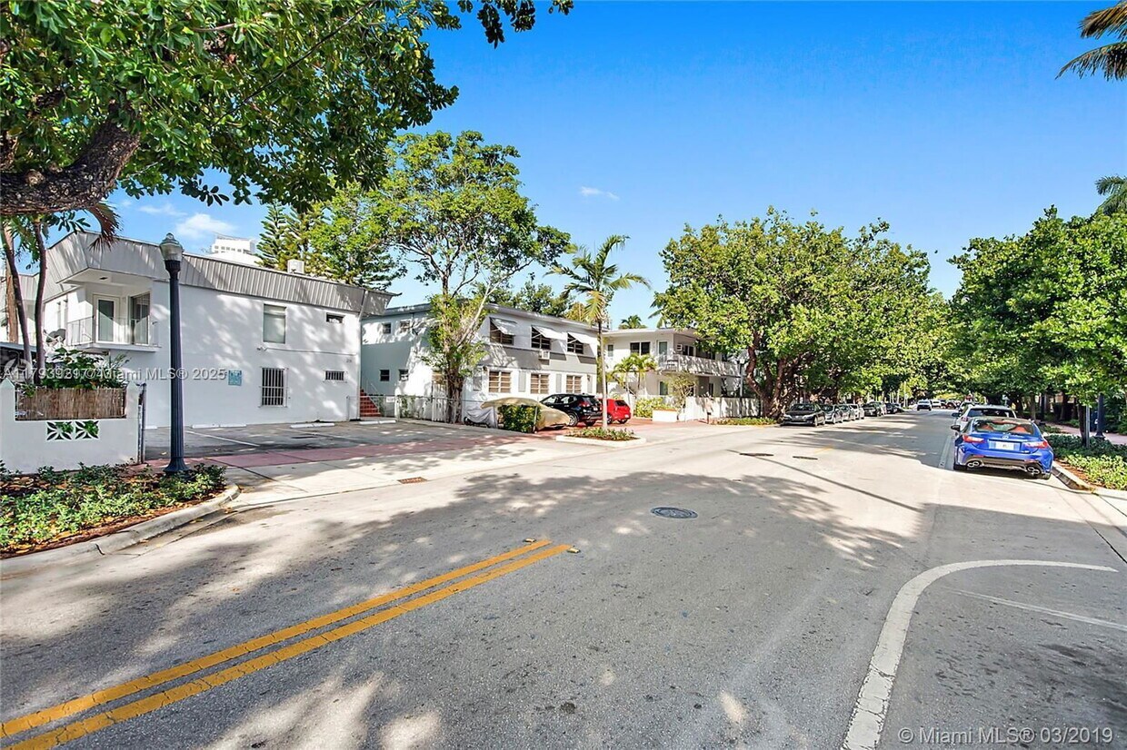 Foto principal - 208 Meridian Ave