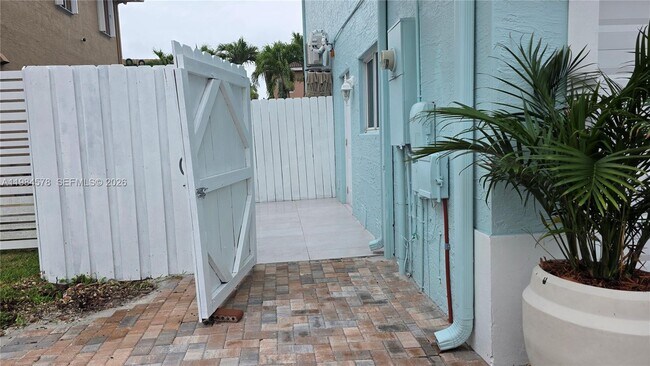 Foto del edificio - 14552 SW 158th Ct