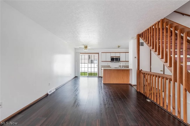 Building Photo - 3154 Deer Trail