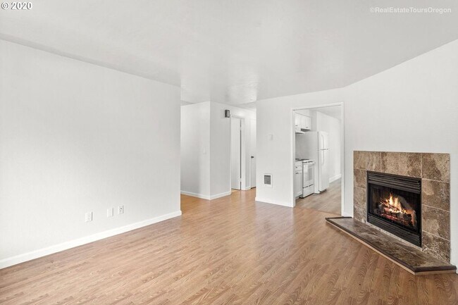 Building Photo - 29629 SW Serenity Way