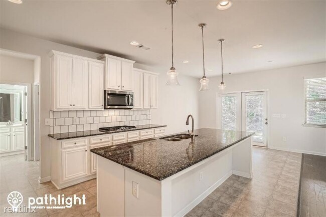 Building Photo - 5 br, 4 bath House - 355 Hillgrove Drive UNIT