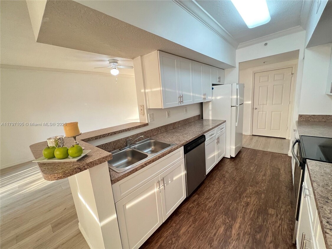 Foto principal - 101 SW 117th Ave