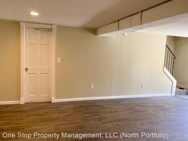 Foto del edificio - 3 br, 2 bath House - 8718 Stark Ave