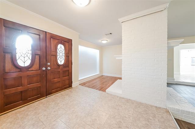 Building Photo - 732 Aspen Ct
