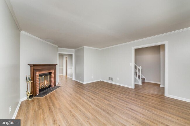 Foto del edificio - 825 Chesney Ln