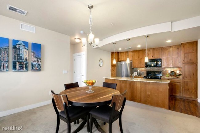 Building Photo - 2 br, 2 bath Condo - Timberline and Drake