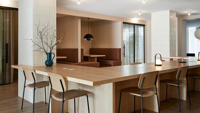 Foto del edificio - 132 Yale Avenue, Unit 113