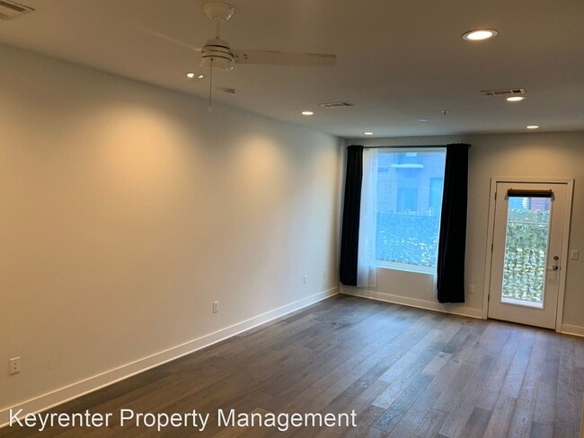 Building Photo - Studio, 1 bath House - 1800 E. 4th St #225