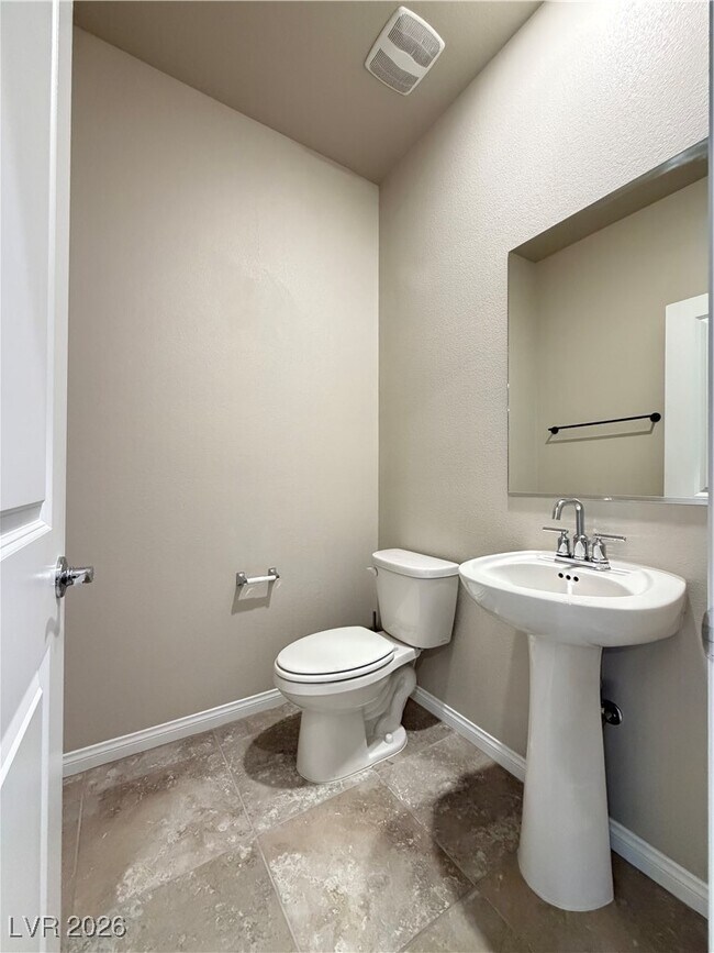 Foto del edificio - 10877 El Camino Rd