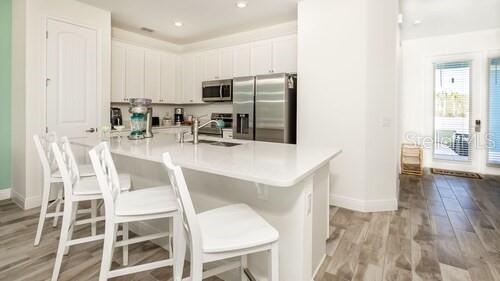 Foto del edificio - 8123 Coconut Pl