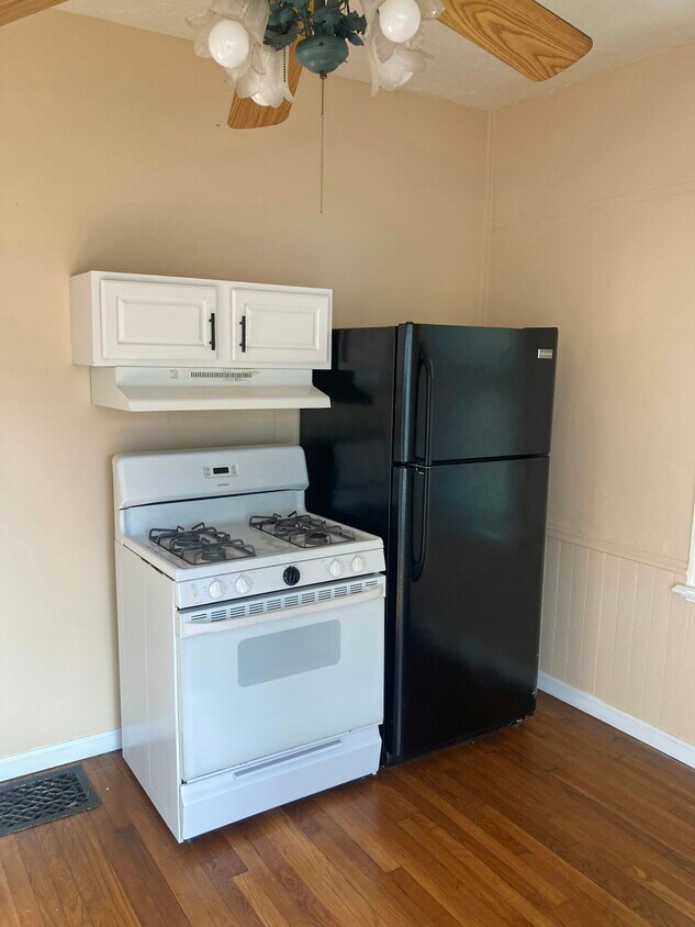 Building Photo - 1316 4th Ave