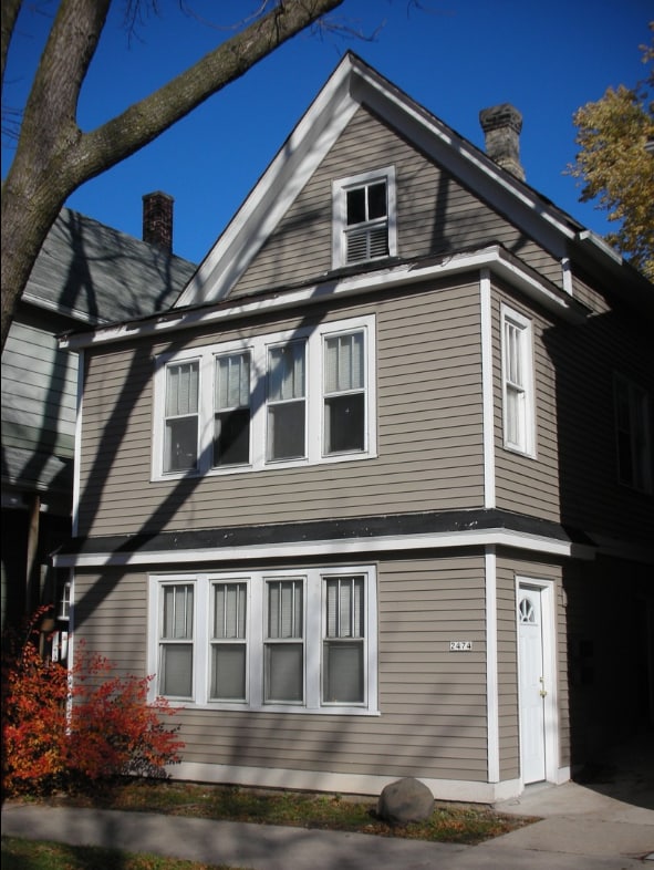 Primary Photo - 2474 N Bartlett Ave
