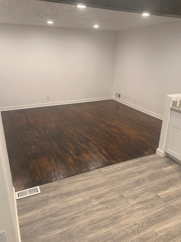 Building Photo - 210 S 400 E