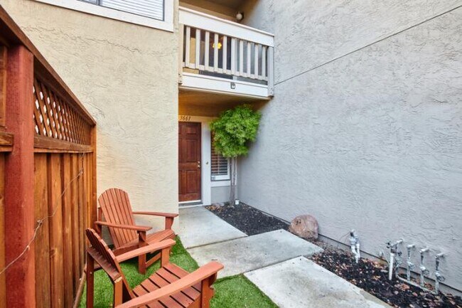 Building Photo - 2 bedroom in San Ramon CA 94582-1455