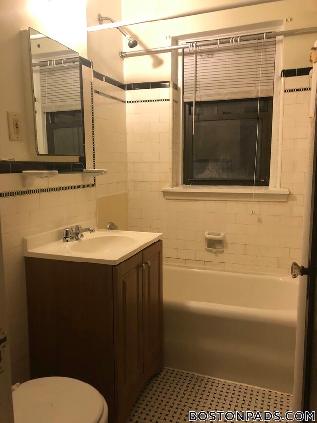 Foto del edificio - 349 Pleasant St