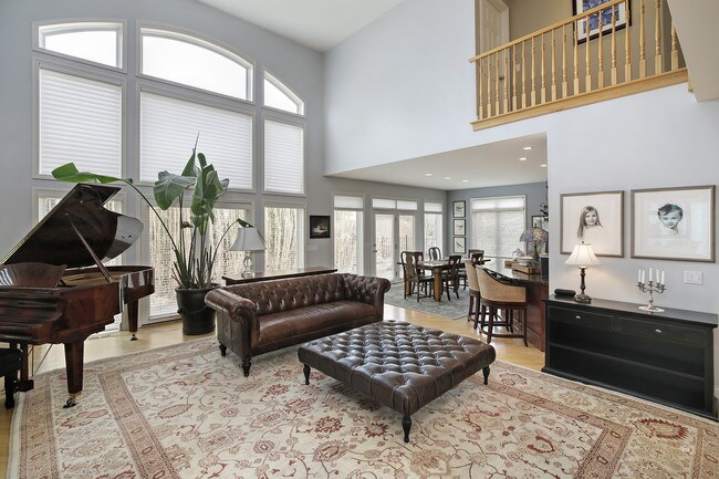 Building Photo - 788 Stables Ct W