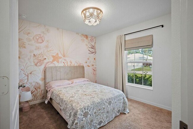 Foto del edificio - 414 SW Dahled Ave
