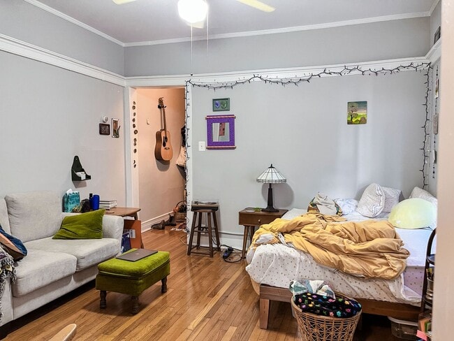 Building Photo - Uptown / Ravenswood - Studio - Deck